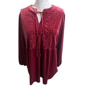 Pioneer Woman red velvet embroidered boho style top,great for holidays size XL